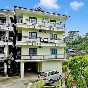 Oyo Flagship Ammu Hotel Munnar